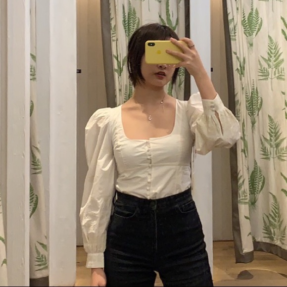 aritzia embroidered white blouse brand new - Picture 1 of 5